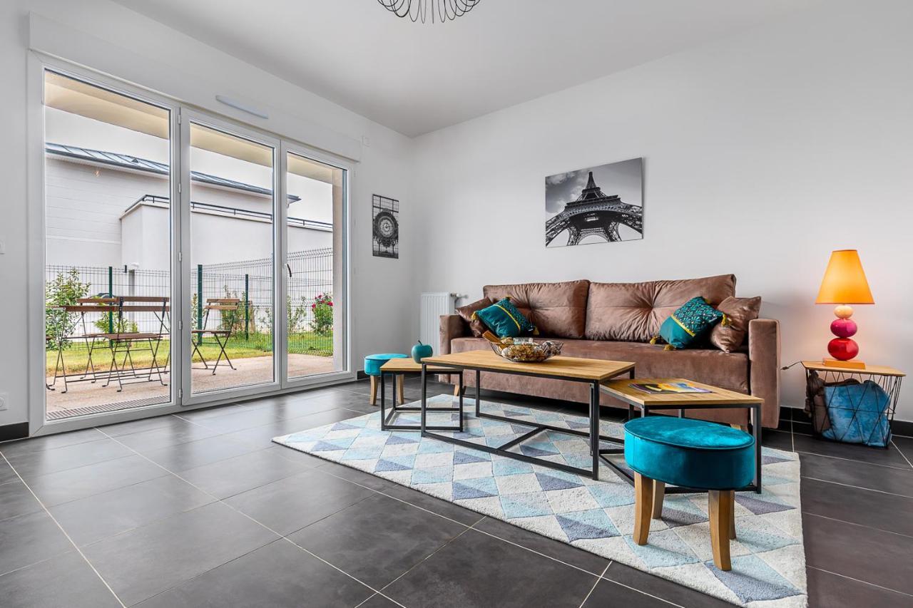 King Size Bed - Free Private Parking - Garden & Terrace - 14Min From Disneyland Ферьер-ен-Бри Экстерьер фото